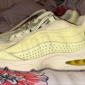 Nike Air Max 95 size 5.5Y